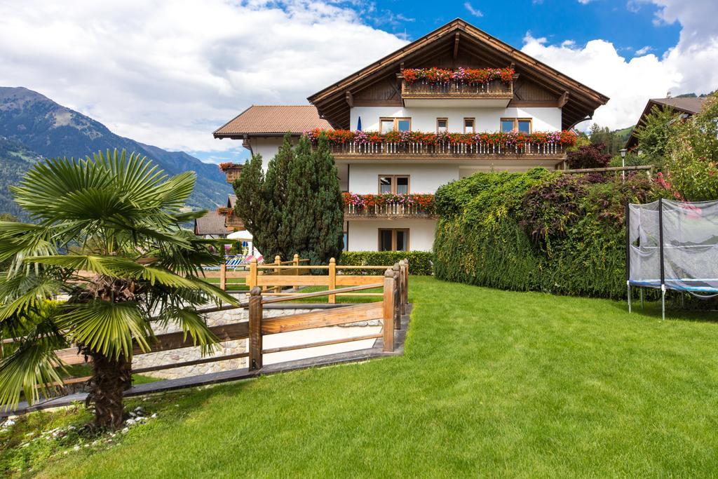 Residence Krone Schenna Exterior foto